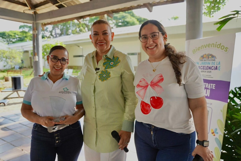 Cierre de la Feria de la Excelencia “Un Jardín de la Excelencia HDPV 2025”