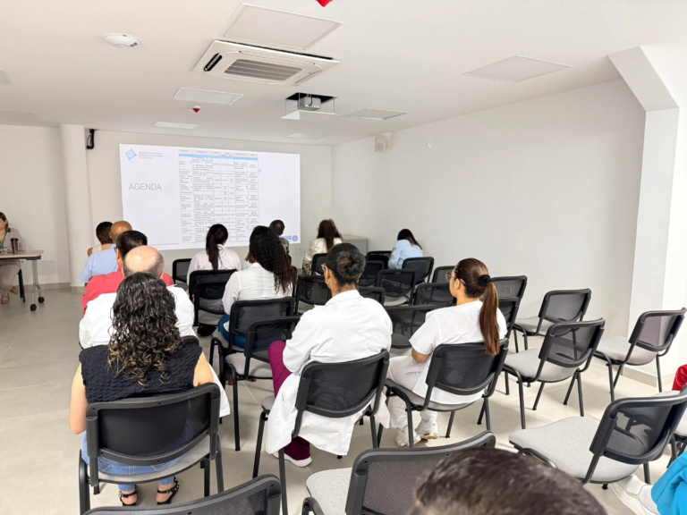 Entrenamiento fortalece preparación del HDPUV para visita de seguimiento de Acreditación en Salud